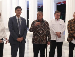 Bertemu Prabowo, Gubernur BI Beberkan Tujuh Kiat Penguatan Rupiah